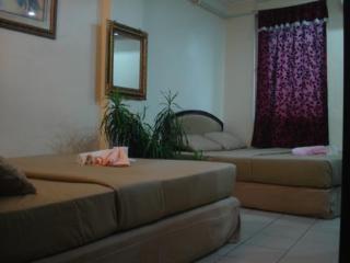 קואלה לומפור Casavilla Travellers Lodge מראה חיצוני תמונה